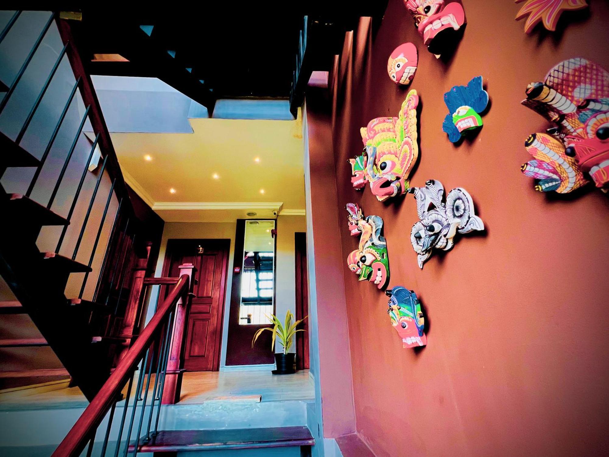 Bed Station 210 Hotel Kandy Exterior foto